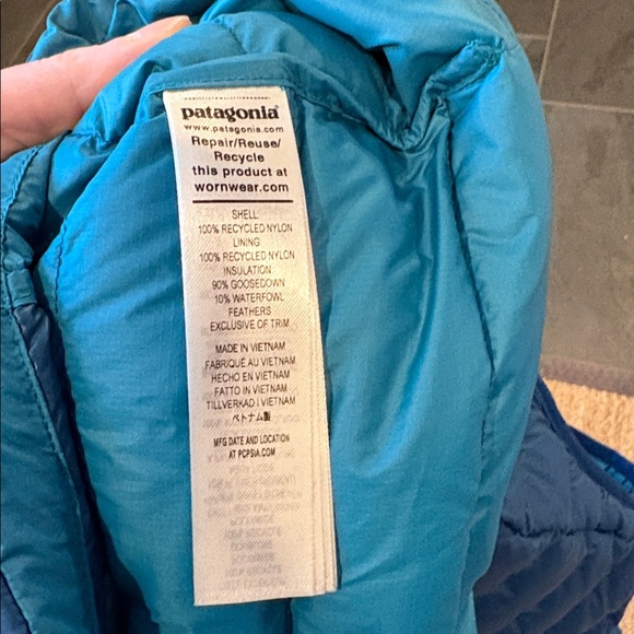 Patagonia Teal Quilted Vest size S - Picture 4 of 4